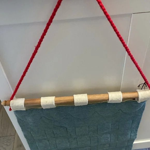 Wool Felt Count -Down / Advent Calendar Wall Hanging - Picture 4 of 7